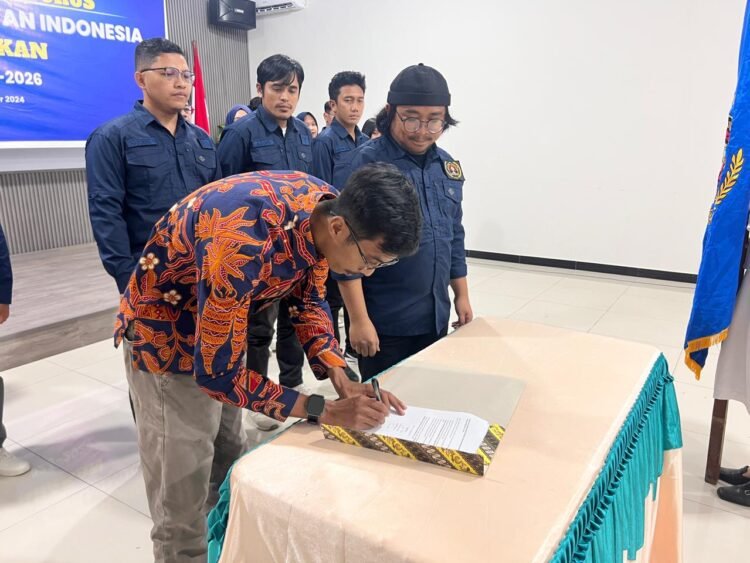 Resmi Dilantik, PWI Tarakan Komitmen Tingkatkan Profesionalisme Wartawan dan Kontribusi untuk Daerah