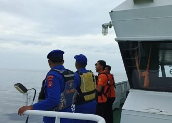 Tim SAR gabungan Perluas Area Pencarian Penumpang KM Sabuk Nusantara 89 yang Jatuh di Perairan Tanah Kuning