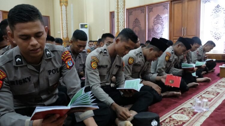Binrohtal Rutin Tingkatkan Iman Dan Taqwa Personel Polda Kaltara