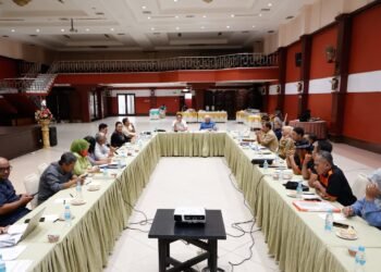 FKUI PT Intracawood Bahas Mitra Kerja pada RDP Komisi IV DPRD Kaltara