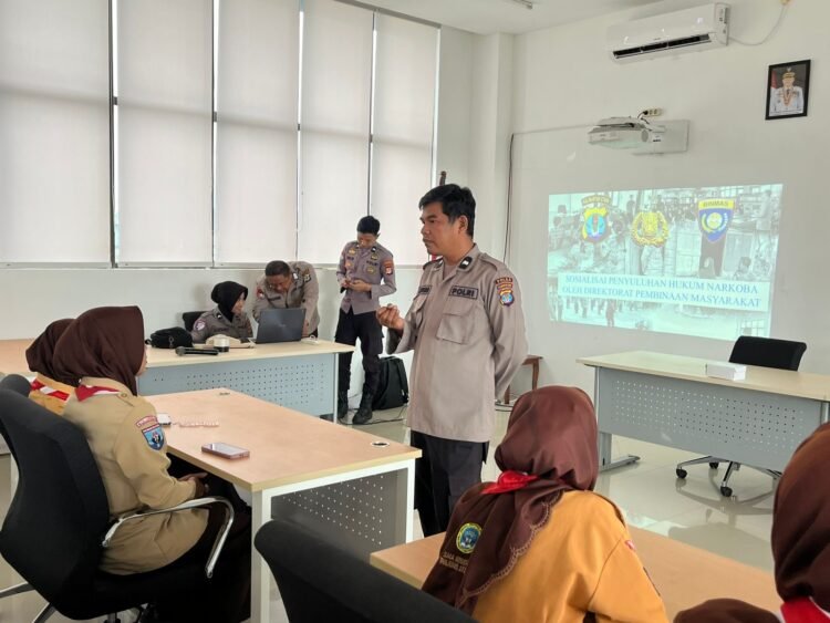 Ditbinmas Polda Kaltara Beri Pembinaan Saka Bhayangkara di SMAN 1 Tanjung Selor