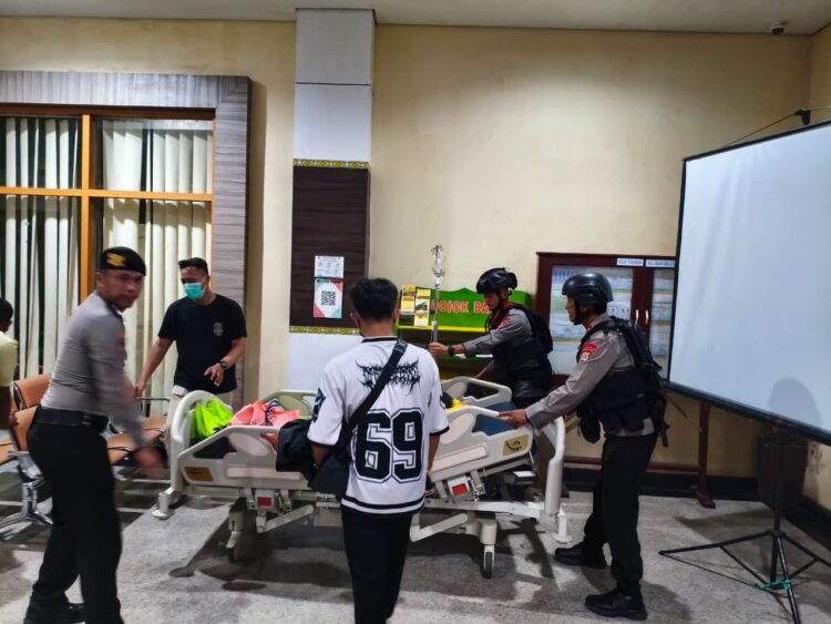 Gempa Bumi Guncang Tarakan, Polres Tarakan dan Brimobda Kaltara Dikerahkan untuk Evakuasi dan Pengamanan