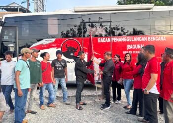 DPC PDI Perjuangan Tarakan Lepas Mobil Klinik dan Relawan Kemanusiaan ke Wilayah Bencana Sumatera