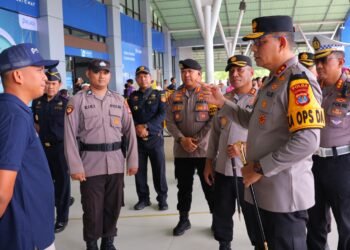 Kapolda Kaltara Berikan Dukungan Langsung kepada Personel Pos Pengamanan Nunukan
