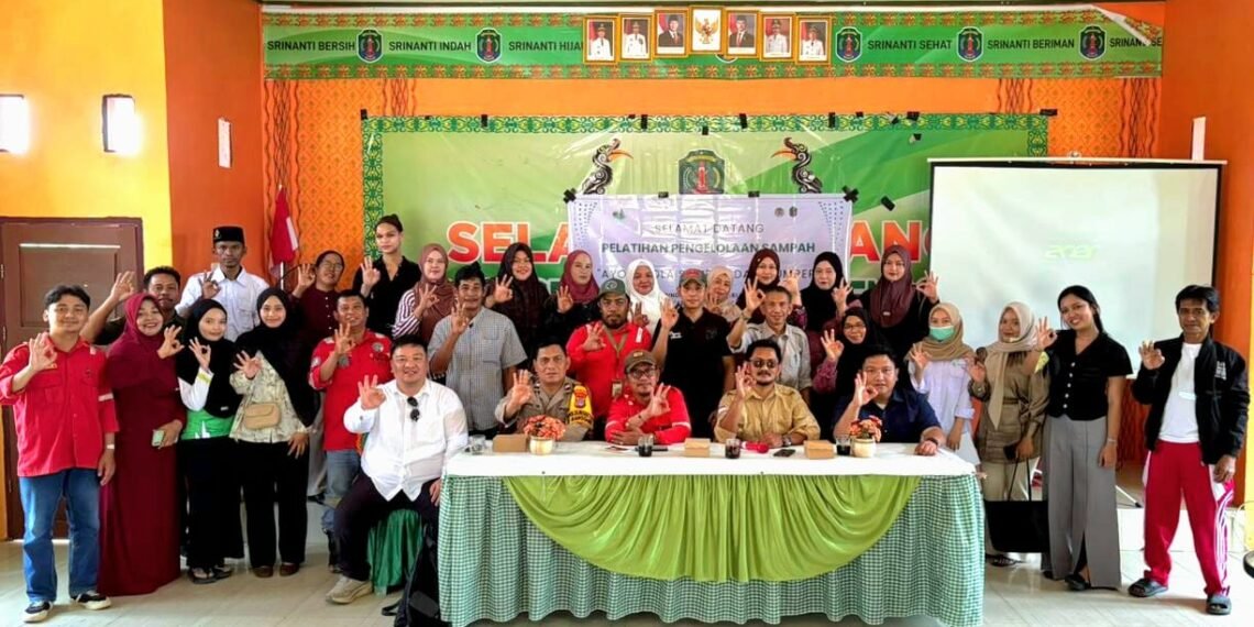 PT Adindo Hutani Lestari dan KLH  Nunukan Dorong Kesadaran Lingkungan  Melalui Pelatihan Pengelolaan Sampah di  Desa Srinanti