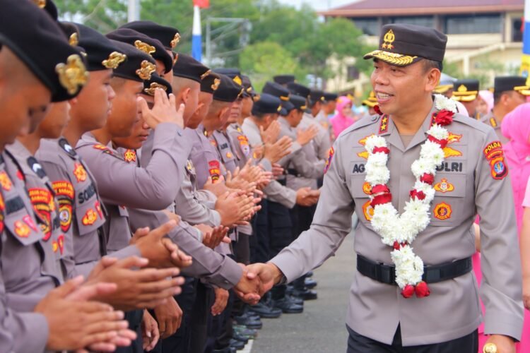 Polda Kaltara Sambut Hangat Kedatangan Kapolda Baru Irjen Pol. Agus Wijayanto Beserta Ketua Bhayangkari Daerah Kaltara