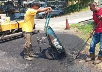 Herman Hamid Kawal Aspirasi Warga, Jalan Pulau Nias Kampung Satu Kini Diaspal